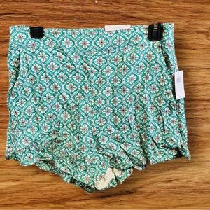 NWT Old Navy Playa Pull On Shorts SZ M